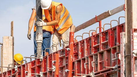 精简的可重复使用的系统组件减少了施工现场的材料丢失风险，和使用木材的数量。