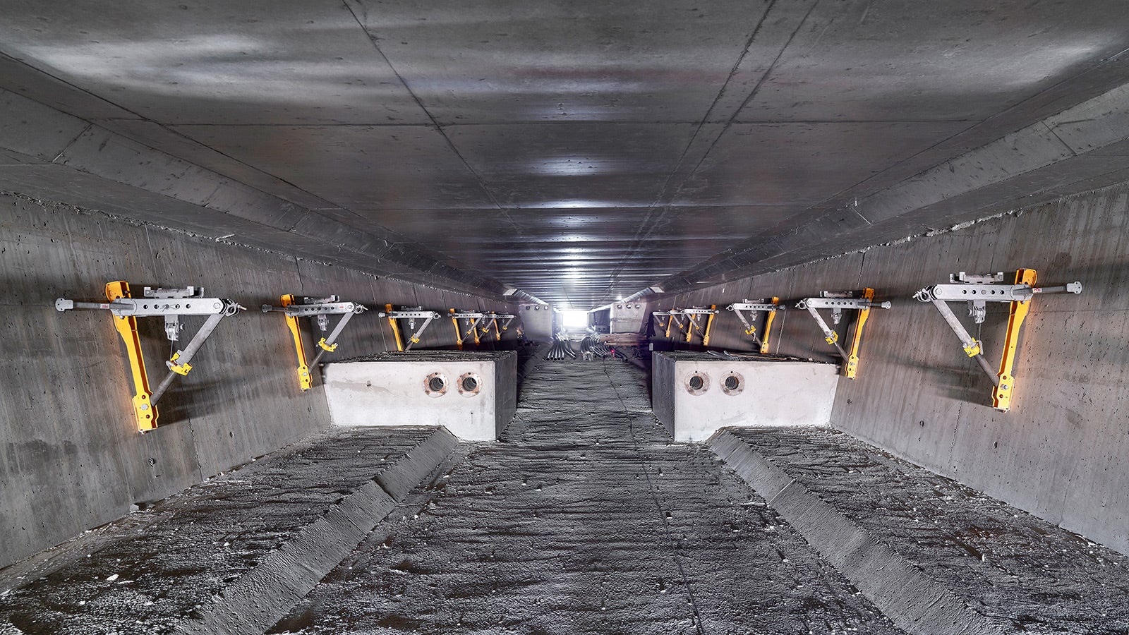 The VIL Wall Support with quick striking mechanism accelerated and simplified the workflow and contributed significantly to the team's ability to stick the tight schedule and the specified weekly cycle.