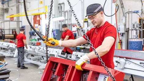 Wir wollen ein attraktiver und langfristiger Arbeitgeber sein, der Vielfalt fördert und sich für die Gesellschaft engagiert.