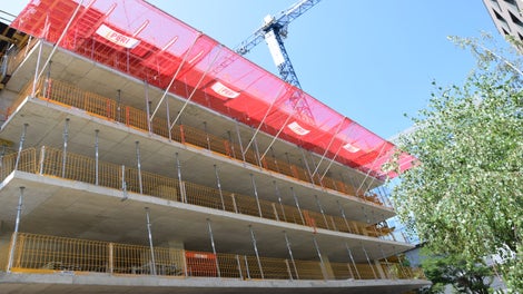 Предпазни мрежи като част от системите за обезопасяване, които PERI предлага