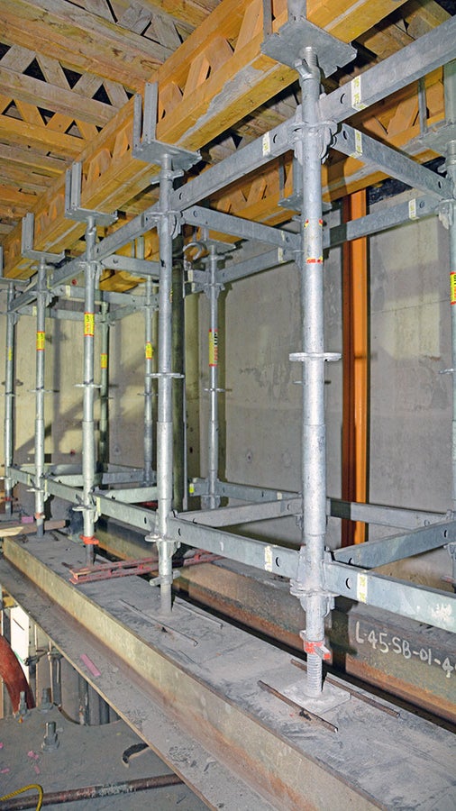 PERI UP shoring towers erected to support the heavy cantilevered roof slab.