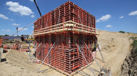 Wandschalung mit TRIO Struktur