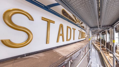 „Stadt Zürich“, nejstarší parník na Curyšském jezeře, byl postaven v roce 1909. V průběhu let byl parník několikrát modernizován a zvětšován. Nyní je ve Švýcarsku památkově chráněn.