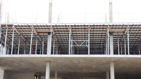 Благодарение на падащите глави е възможно ранното декофриране и по-голямата обръщаемост на платната.