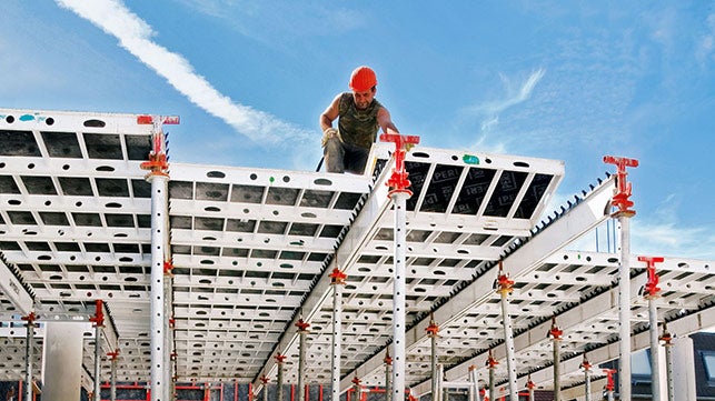 <p>PERI presenta en bauma 1992 el encofrado ligero para losas SKYDECK. El sistema de cabezal m&amp;oacute;vil permite un encofrado anticipado y reduce la cantidad de encofrado necesario.</p><br/>