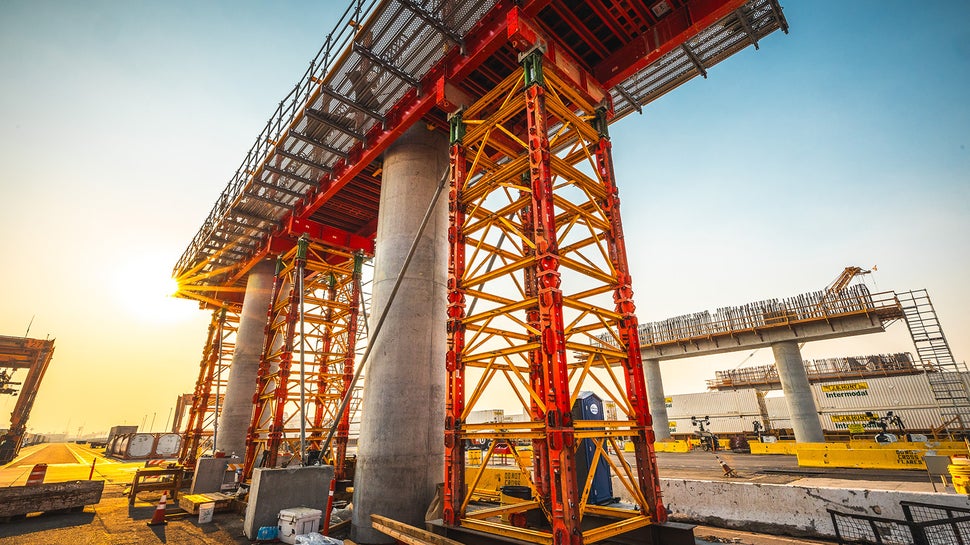 VST Shoring Towers and VPS Soffit offer fast assembly and integrated safety features, making them ideal for bridge cap installations.