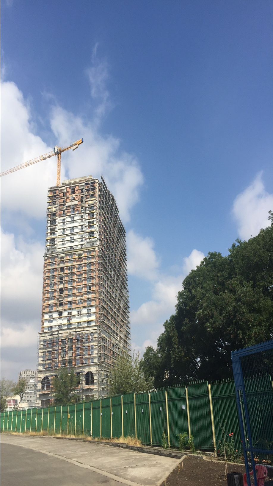 Резиденция "Лазурен бряг" - новата емблематична сграда на Бургас