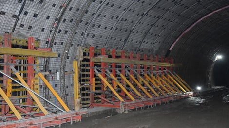 VARIO панелите са проектирани за бетониране на самостоятелни участъци от стенана спрямо графика за изпълнение на обекта