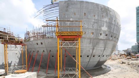 Construction of the planetarium walls using VARIO, VARIOKIT and MULTIFLEX.