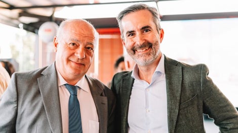 Vasco Armés (Derecha)