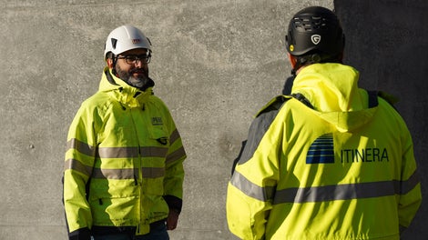 Kontinuerlig teknisk support och diskussioner ute på arbetsplats för att få fram de bästa lösningarna 