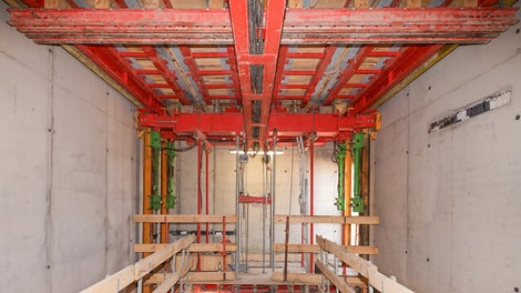 The Bridge, Warszawa