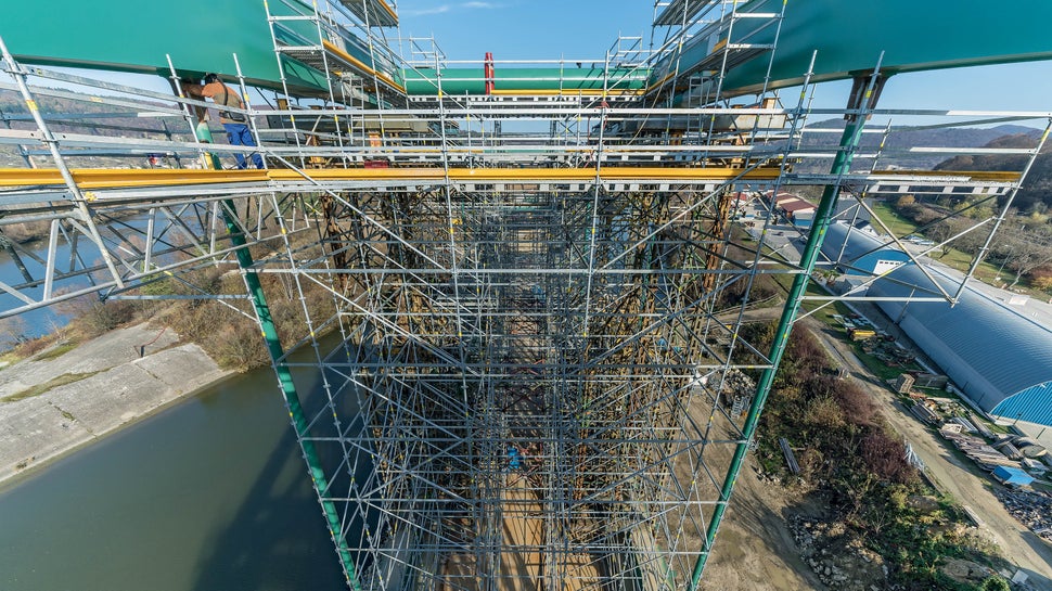 Modernizace železniční tratě Púchov - Žilina, Slovensko 