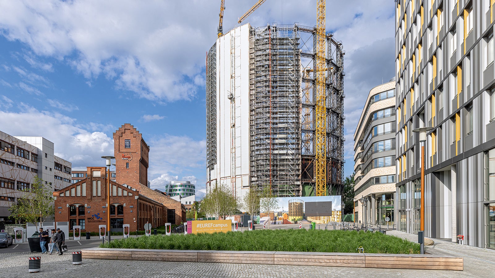 Der Gasometer auf dem EUREF-Campus in Berlin-Schöneberg wird mit Unterstützung von PERI instandgesetzt.