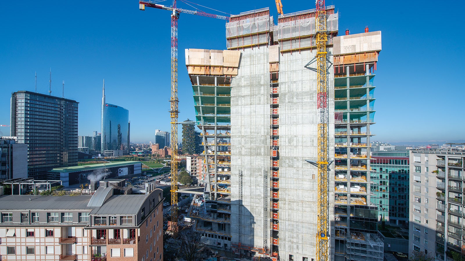 GIOIA 22绿色节能住宅综合建筑座落于米兰市的Porta Nuova 地区，在项目完成后，整座建筑全年能源消耗的65%为可再生能源。（图片来源: Alberto Brevi）<br/>