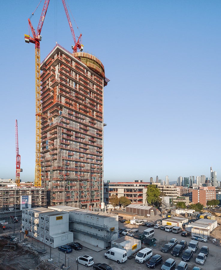 Der neue Henninger Turm ist mit 140 m Höhe eines der höchsten Wohnhochhäuser in Deutschland.