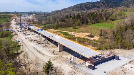 Budowa Drogi Ekspresowej S-7 Kraków - Rabka-Zdrój. Obiekt nr 6, 7, 8.