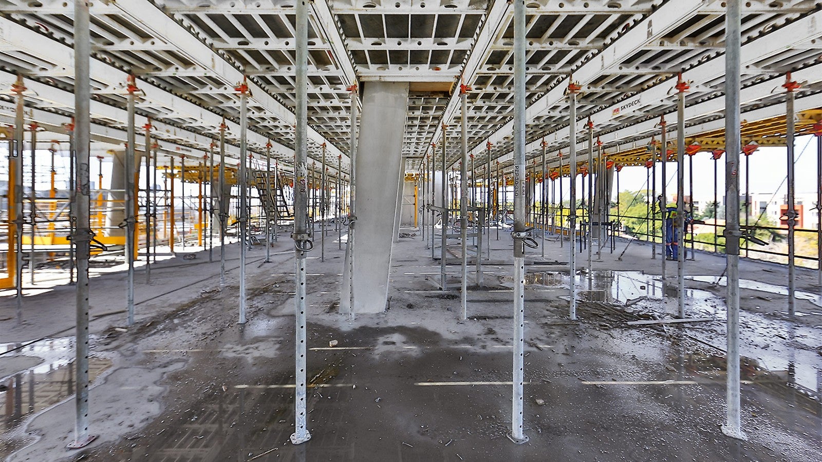 Requisitos e caraterísticas essenciais dos prumos para utilização em obra