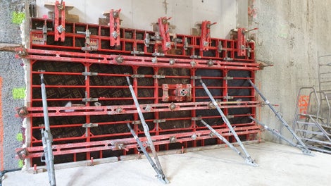 Voile sous caniveau une face DOMINO ancré dans paroi moulée