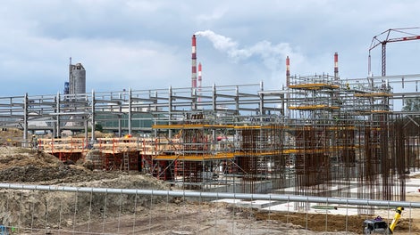 Realizacja projektu Polimery Police. Odcinek realizowany przez Gusan.